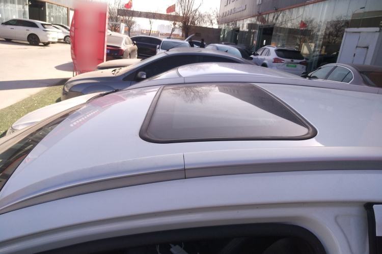 Used Geely Auto Vision X3 2020 1.5L CVT Luxury Model Roof