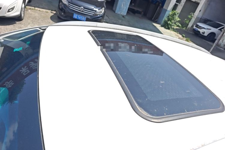 Used Geely Auto Vision X3 2020 1.5L CVT Luxury Model Roof