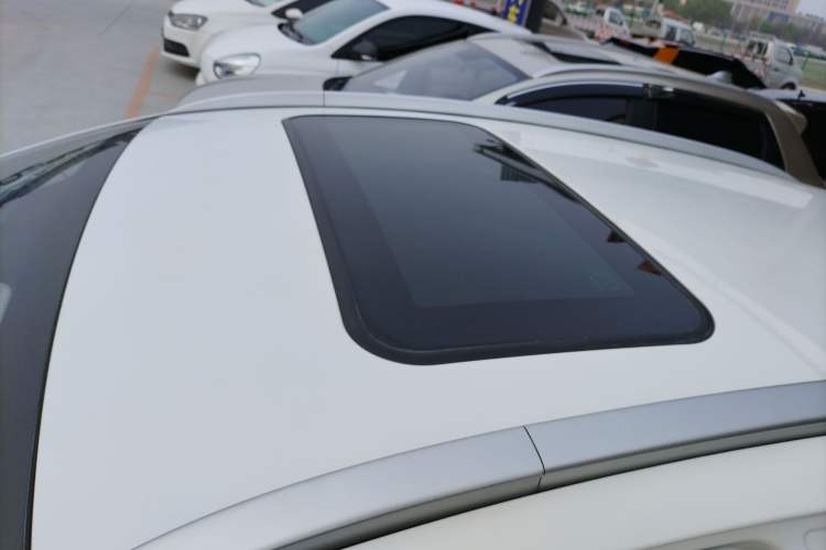 Used Geely Auto Vision X3 2020 1.5L CVT Luxury Model Roof