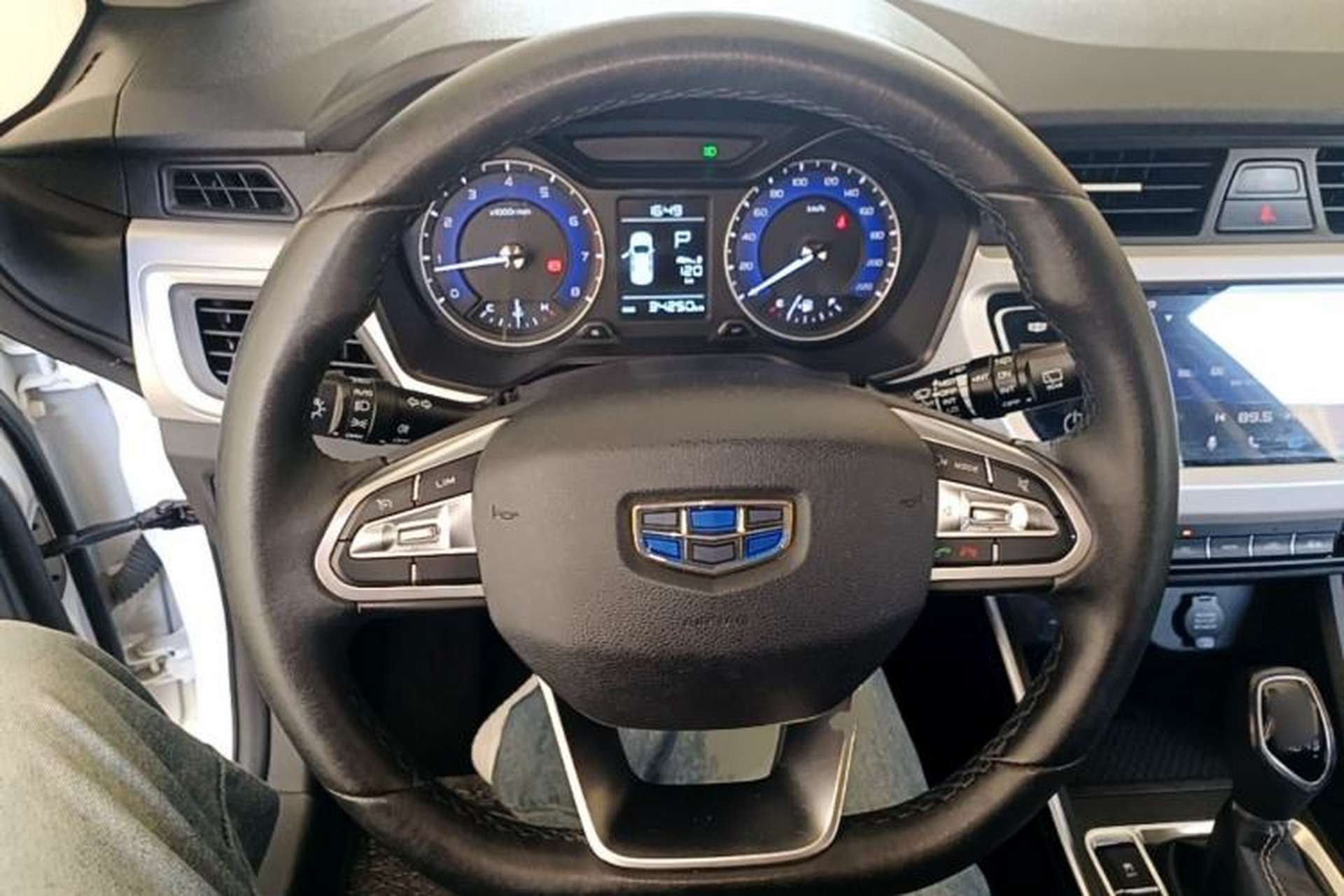 Used Geely Auto Vision X3 2020 1.5L CVT Luxury Model Steering Wheel