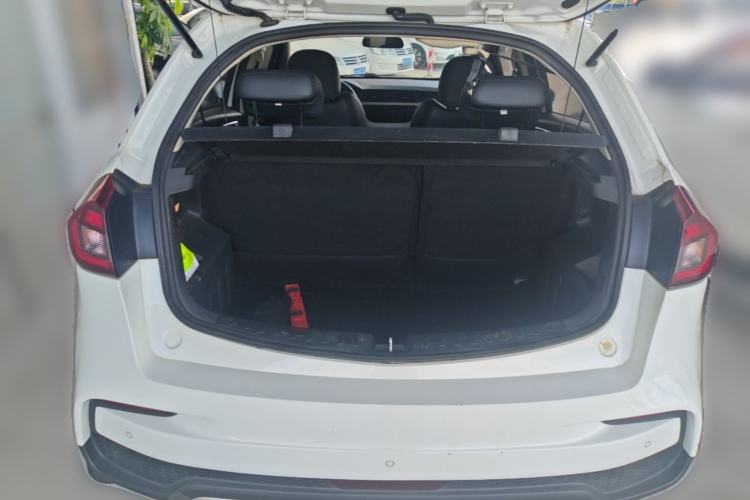 Used Geely Auto Vision X3 2020 1.5L CVT Luxury Model Trunk
