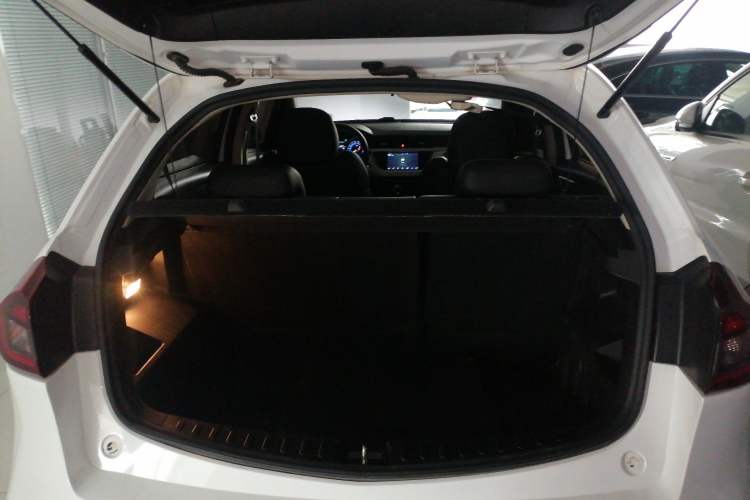Used Geely Auto Vision X3 2020 1.5L CVT Luxury Model Trunk