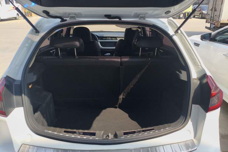 Used Geely Auto Vision X3 2020 1.5L CVT Luxury Model Trunk