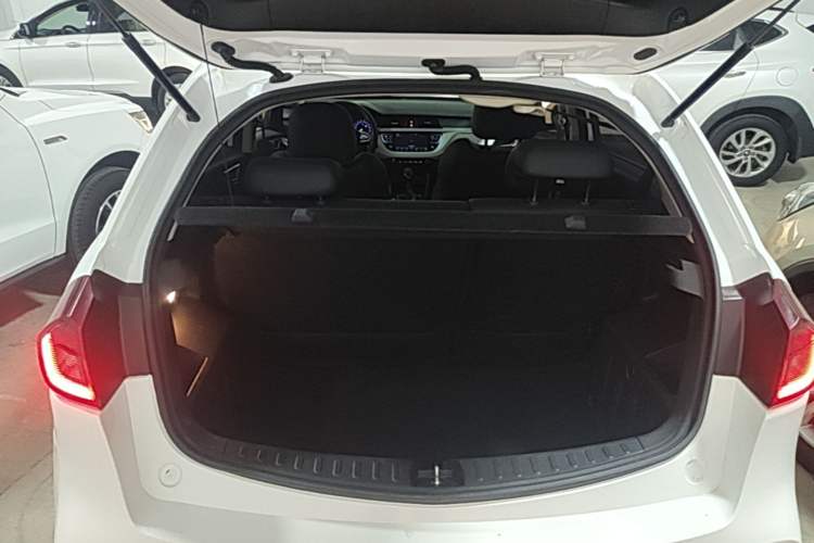 Used Geely Auto Vision X3 2020 1.5L CVT Luxury Model Trunk