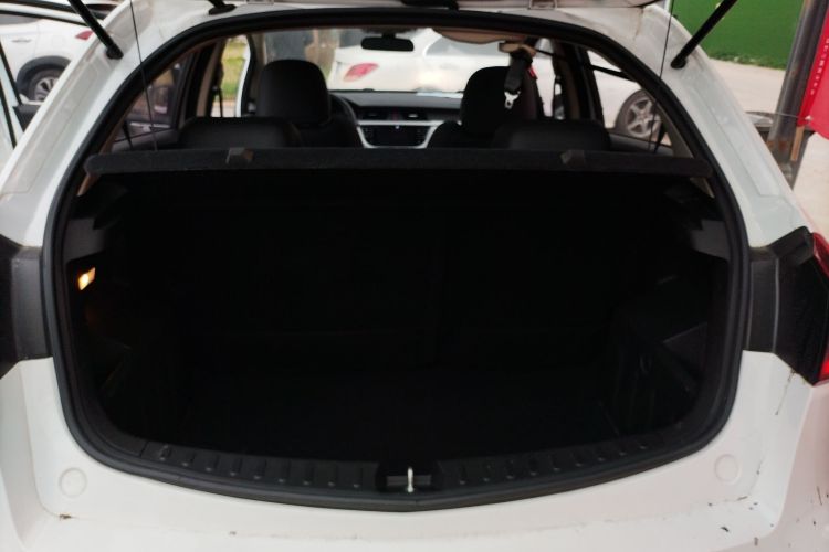 Used Geely Auto Vision X3 2020 1.5L CVT Luxury Model Trunk