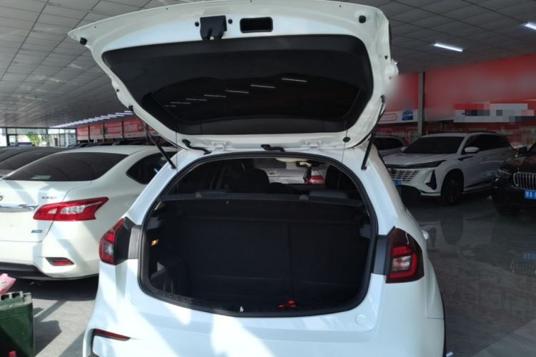 Used Geely Auto Vision X3 2020 1.5L CVT Luxury Model Trunk