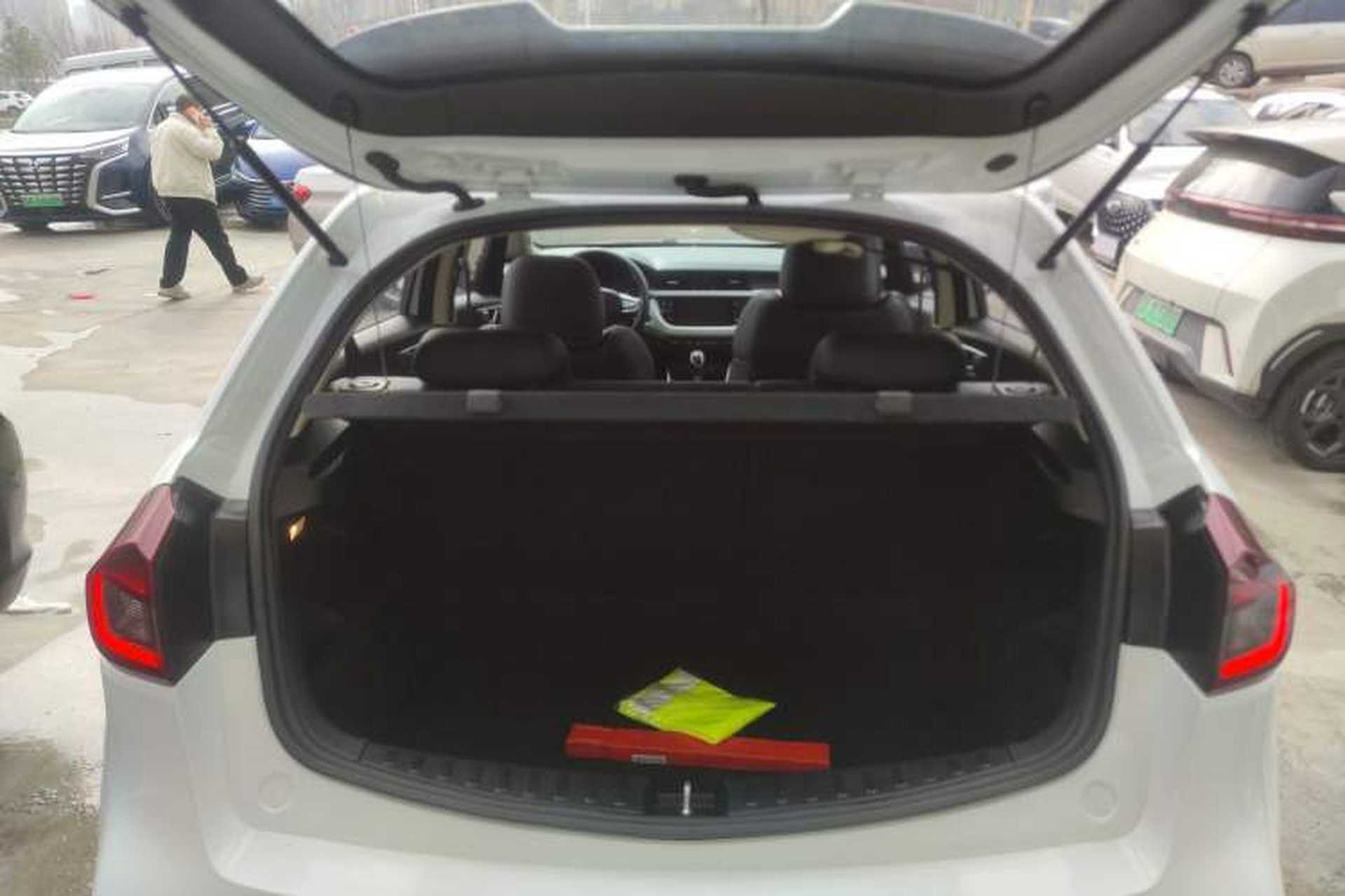 Used Geely Auto Vision X3 2020 1.5L CVT Luxury Model Trunk