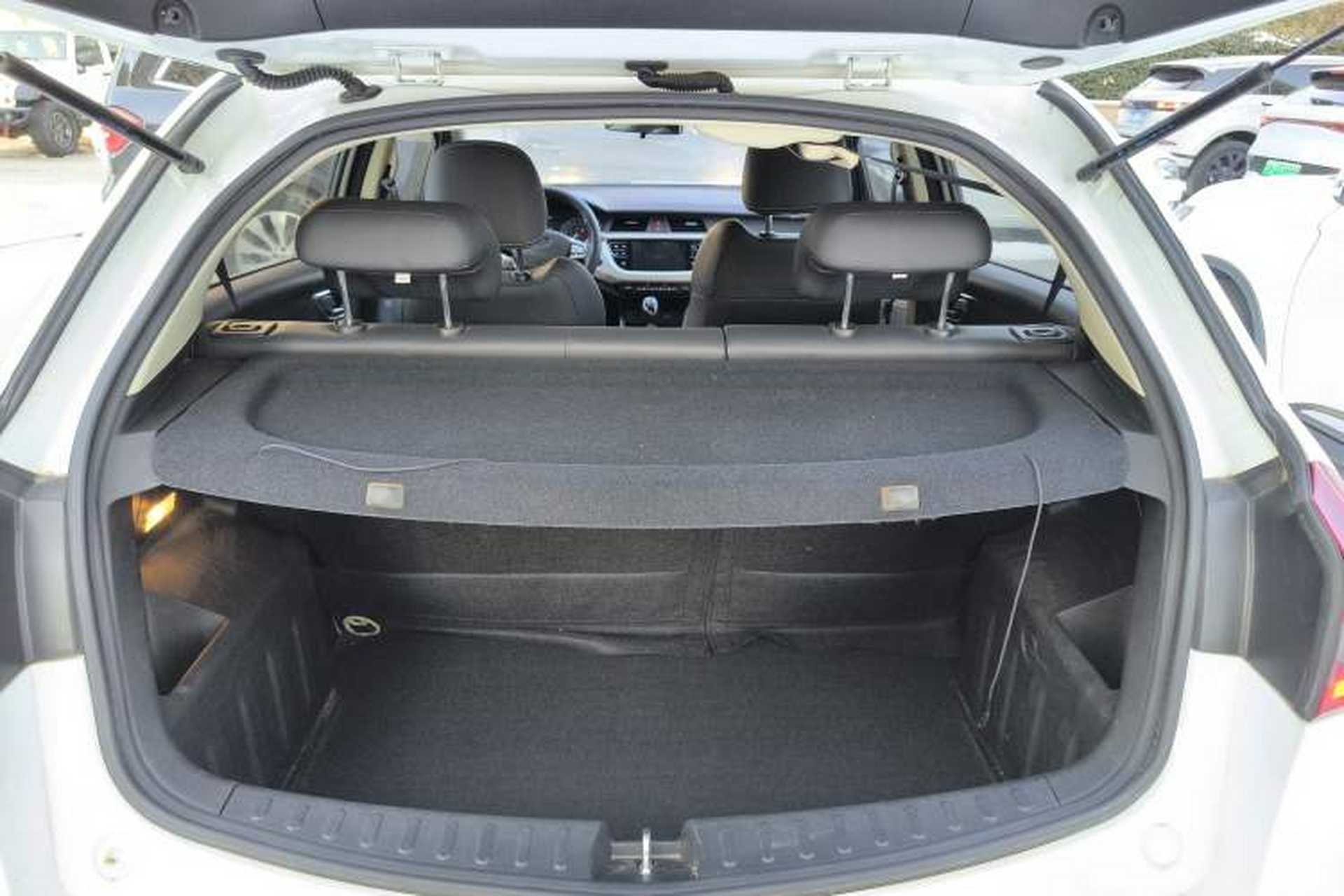 Used Geely Auto Vision X3 2020 1.5L CVT Luxury Model Trunk