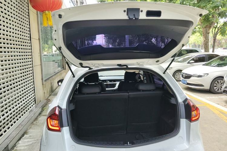Used Geely Auto Vision X3 2020 1.5L CVT Luxury Model Trunk