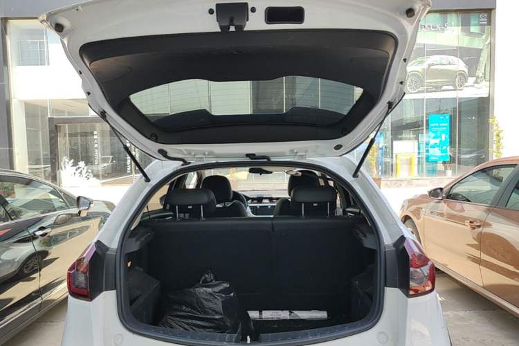 Used Geely Auto Vision X3 2020 1.5L CVT Luxury Model Trunk