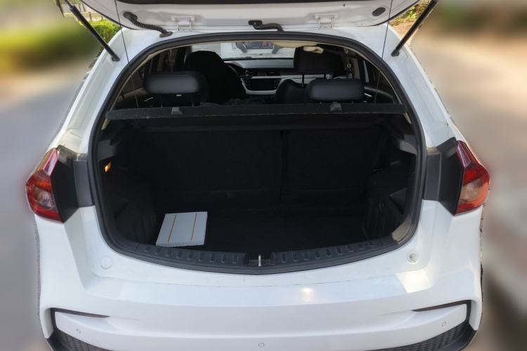 Used Geely Auto Vision X3 2020 1.5L CVT Luxury Model Trunk