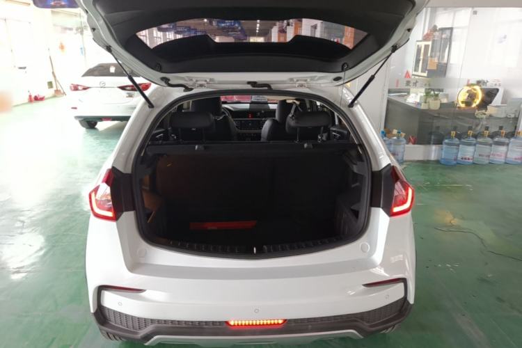 Used Geely Auto Vision X3 2020 1.5L CVT Elite Edition Trunk