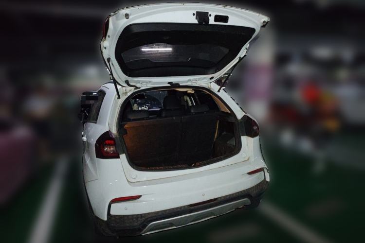 Used Geely Auto Vision X3 2020 1.5L CVT Luxury Model Trunk
