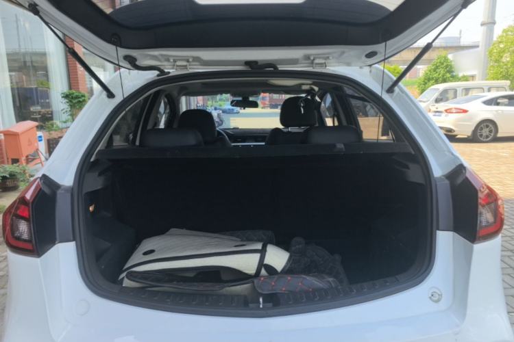 Used Geely Auto Vision X3 2020 1.5L CVT Luxury Model Trunk