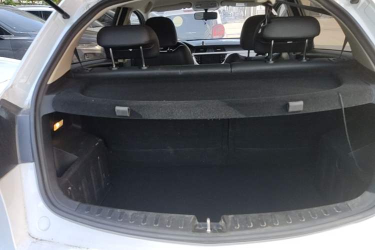 Used Geely Auto Vision X3 2020 1.5L CVT Elite Edition Trunk
