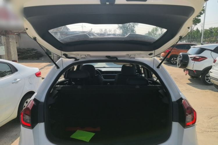 Used Geely Auto Vision X3 2020 1.5L CVT Luxury Model Trunk