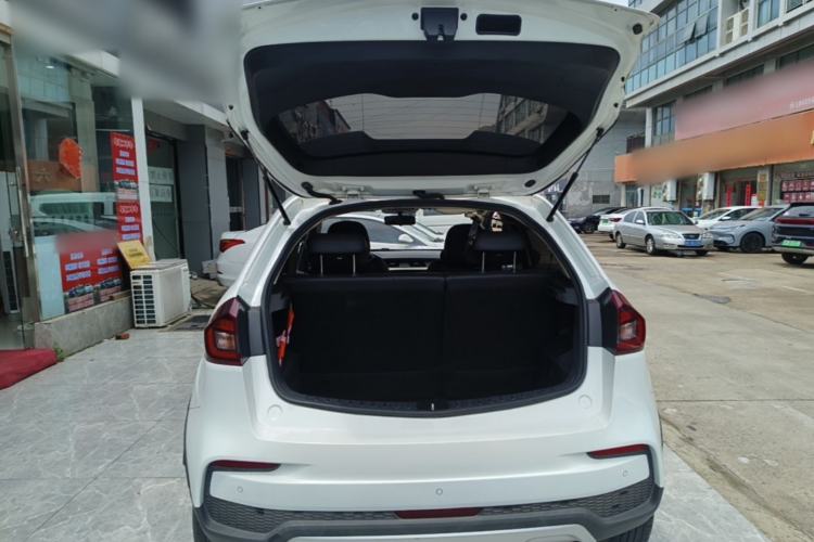 Used Geely Auto Vision X3 2020 1.5L CVT Elite Edition Trunk