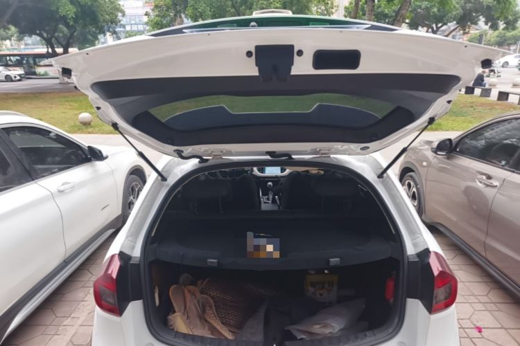 Used Geely Auto Vision X3 2020 1.5L CVT Luxury Model Trunk