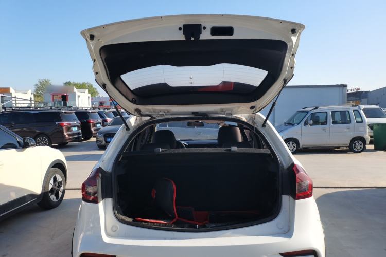 Used Geely Auto Vision X3 2020 1.5L CVT Luxury Model Trunk