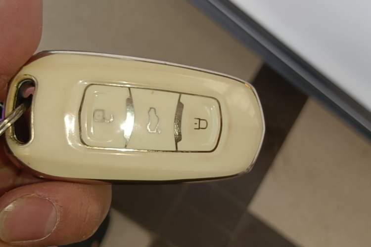 Used Geely Auto Vision X3 2020 1.5L CVT Luxury Model Vehicle Key