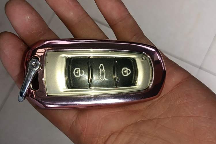 Used Geely Auto Vision X3 2020 1.5L CVT Luxury Model Vehicle Key