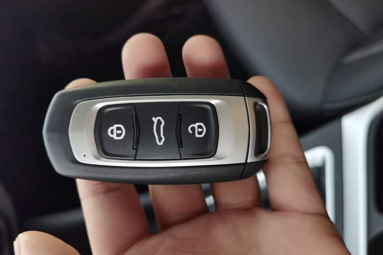 Used Geely Auto Vision X3 2020 1.5L CVT Luxury Model Vehicle Key