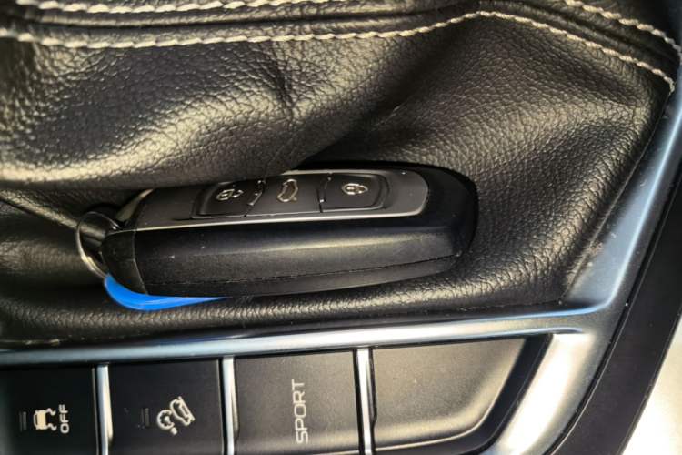 Used Geely Auto Vision X3 2020 1.5L CVT Elite Edition Vehicle Key