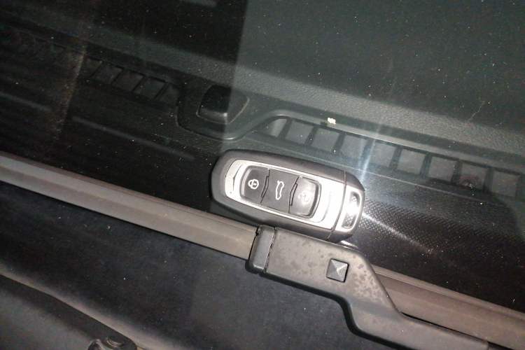 Used Geely Auto Vision X3 2020 1.5L CVT Luxury Model Vehicle Key
