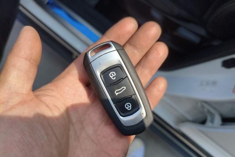 Used Geely Auto Vision X3 2020 1.5L CVT Luxury Model Vehicle Key