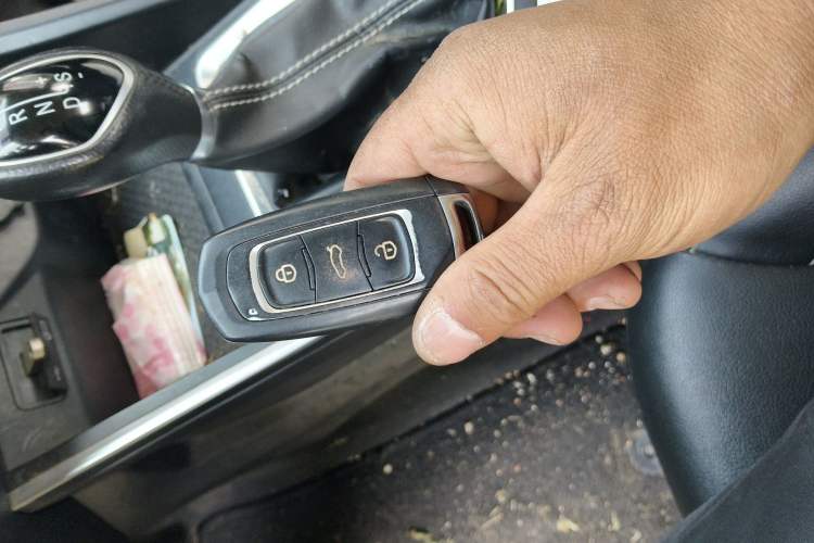 Used Geely Auto Vision X3 2020 1.5L CVT Luxury Model Vehicle Key
