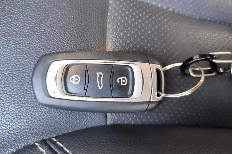 Used Geely Auto Vision X3 2020 1.5L CVT Luxury Model Vehicle Key