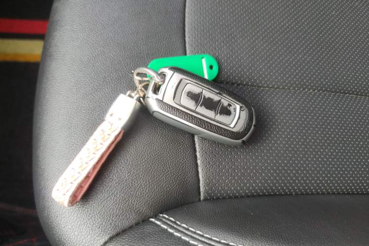 Used Geely Auto Vision X3 2020 1.5L CVT Luxury Model Vehicle Key