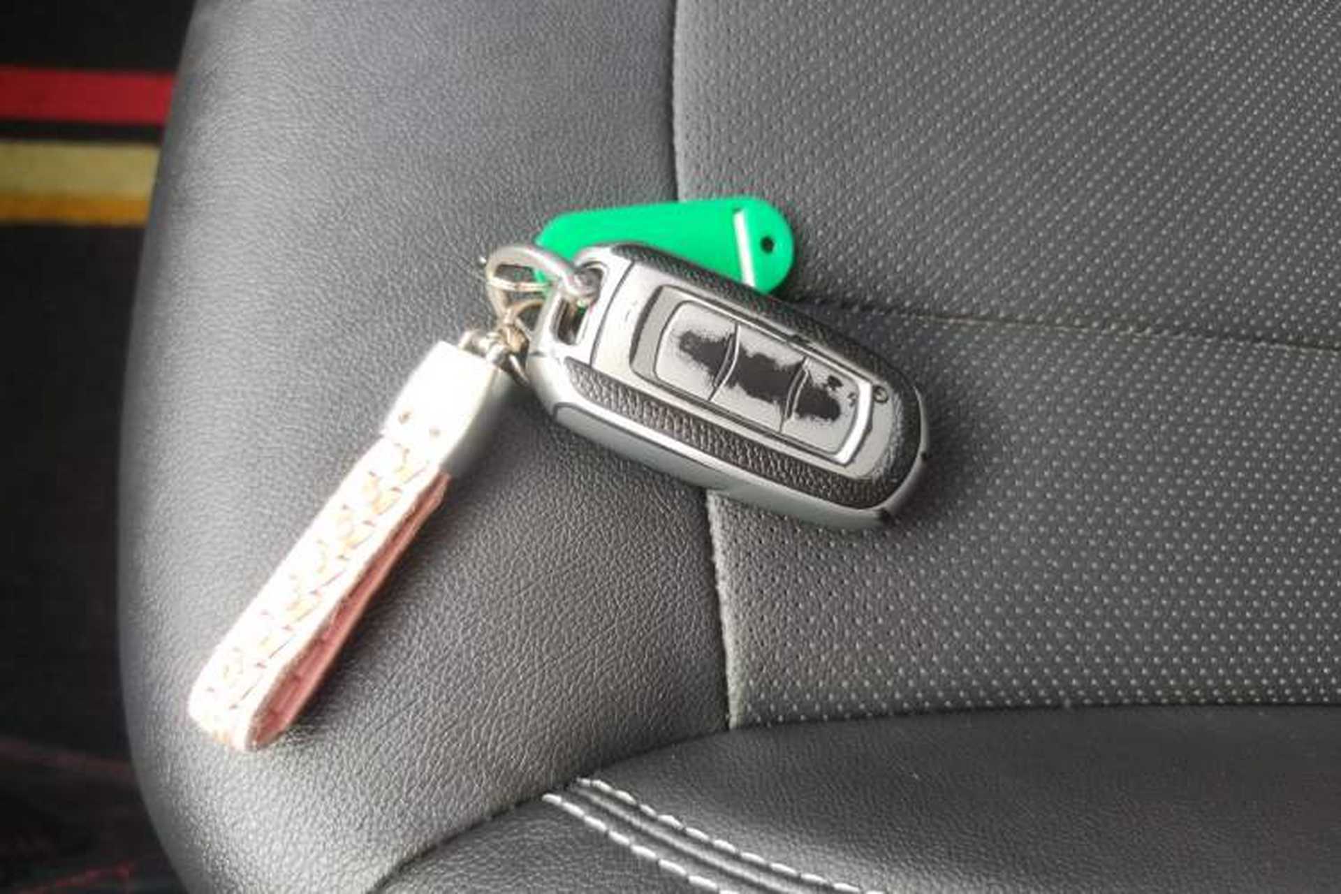 Used Geely Auto Vision X3 2020 1.5L CVT Luxury Model Vehicle Key