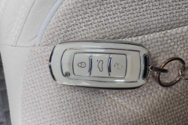 Used Geely Auto Vision X3 2020 1.5L CVT Luxury Model Vehicle Key