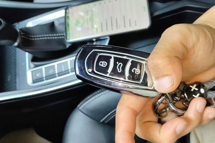 Used Geely Auto Vision X3 2020 1.5L CVT Luxury Model Vehicle Key