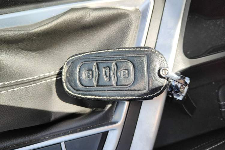 Used Geely Auto Vision X3 2020 1.5L CVT Luxury Model Vehicle Key