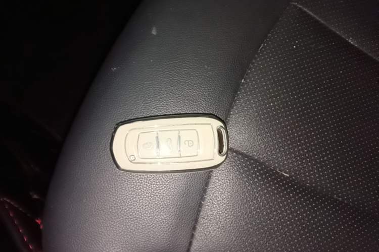 Used Geely Auto Vision X3 2020 1.5L CVT Luxury Model Vehicle Key