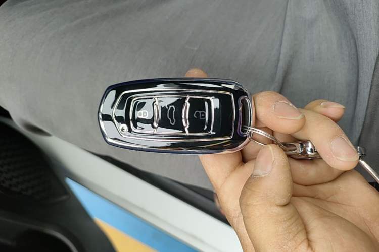 Used Geely Auto Vision X3 2020 1.5L CVT Luxury Model Vehicle Key