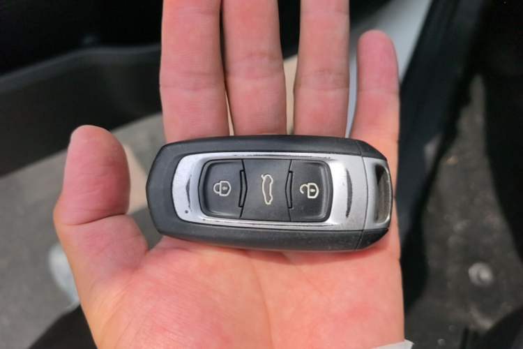Used Geely Auto Vision X3 2020 1.5L CVT Luxury Model Vehicle Key