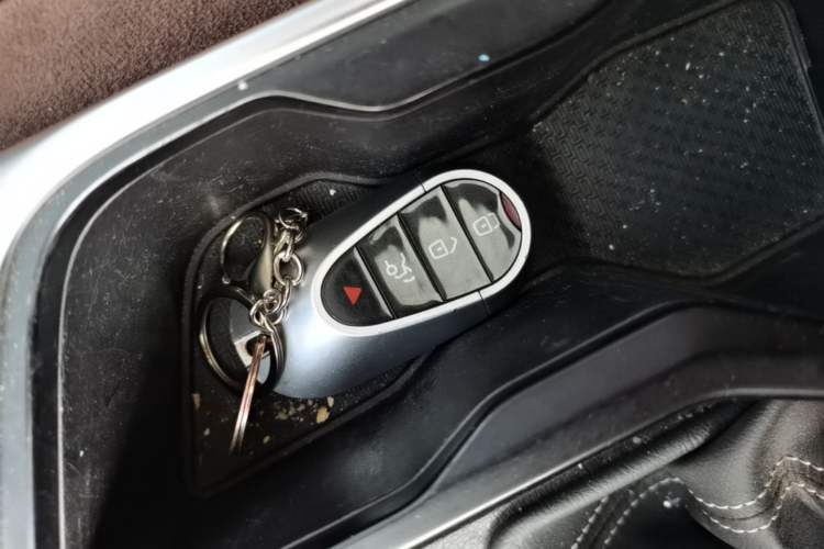 Used Geely Auto Vision X3 2020 1.5L CVT Luxury Model Vehicle Key