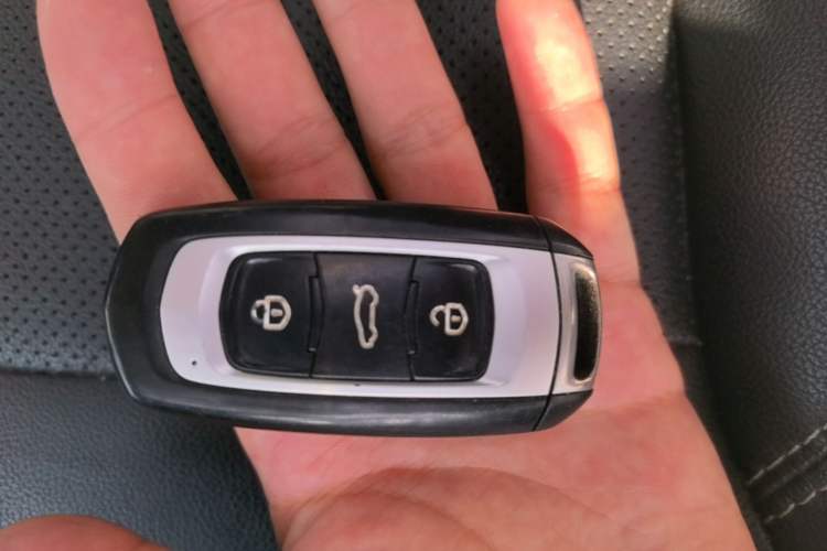 Used Geely Auto Vision X3 2020 1.5L CVT Luxury Model Vehicle Key