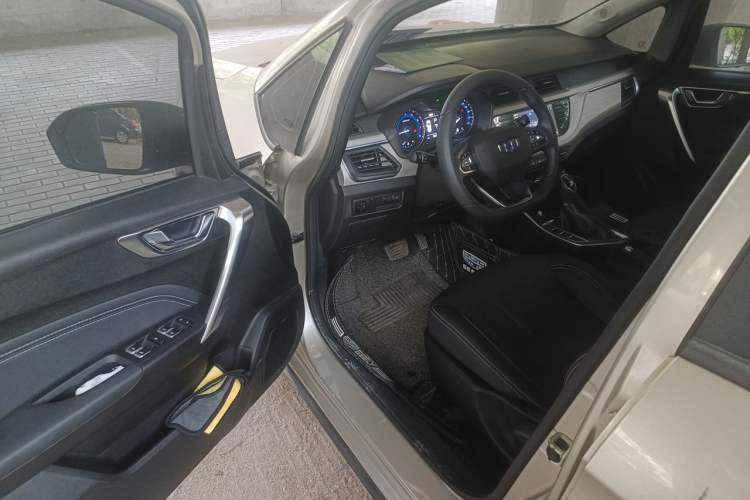 Used Geely Auto Vision X3 2020 1.5L CVT Elite Edition Driver Seat