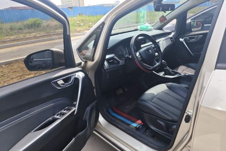 Used Geely Auto Vision X3 2020 1.5L CVT Luxury Model Driver Seat