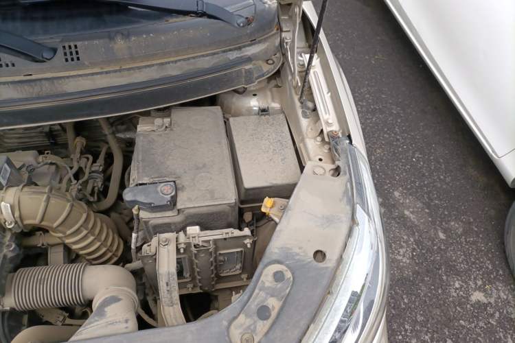Used Geely Auto Vision X3 2020 1.5L Manual Elite Edition Engine Bay Left