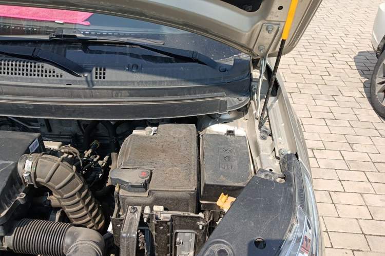 Used Geely Auto Vision X3 2020 1.5L Manual Elite Edition Engine Bay Left