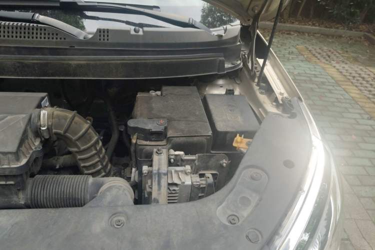 Used Geely Auto Vision X3 2020 1.5L CVT Luxury Model Engine Bay Left