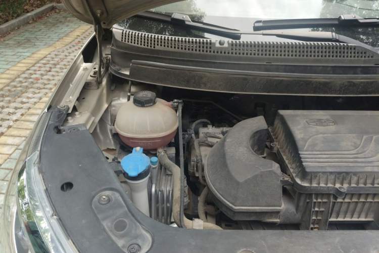 Used Geely Auto Vision X3 2020 1.5L CVT Luxury Model Engine Bay Right
