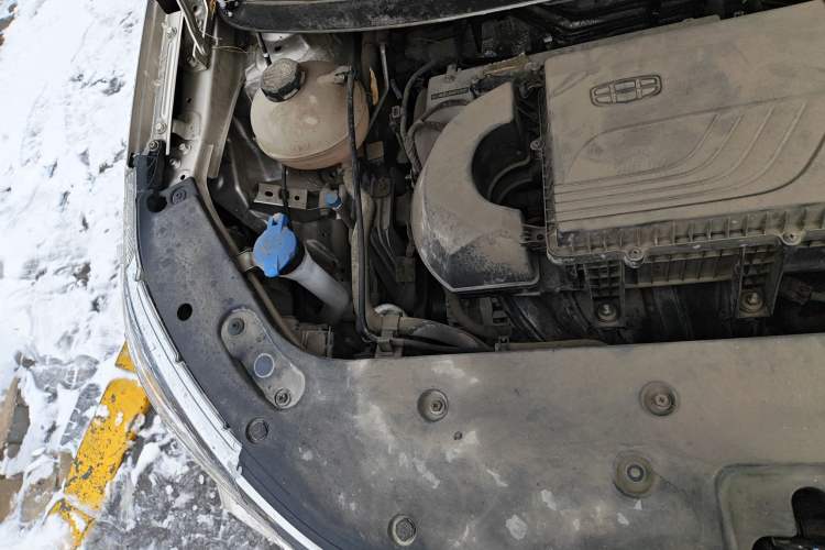 Used Geely Auto Vision X3 2020 1.5L CVT Luxury Model Engine Bay Right