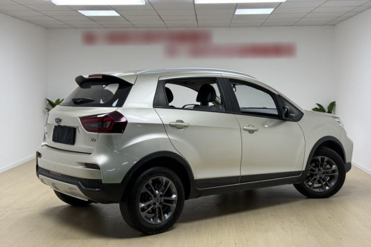 Used Geely Auto Vision X3 2020 1.5L CVT Elite Edition Exterior 3