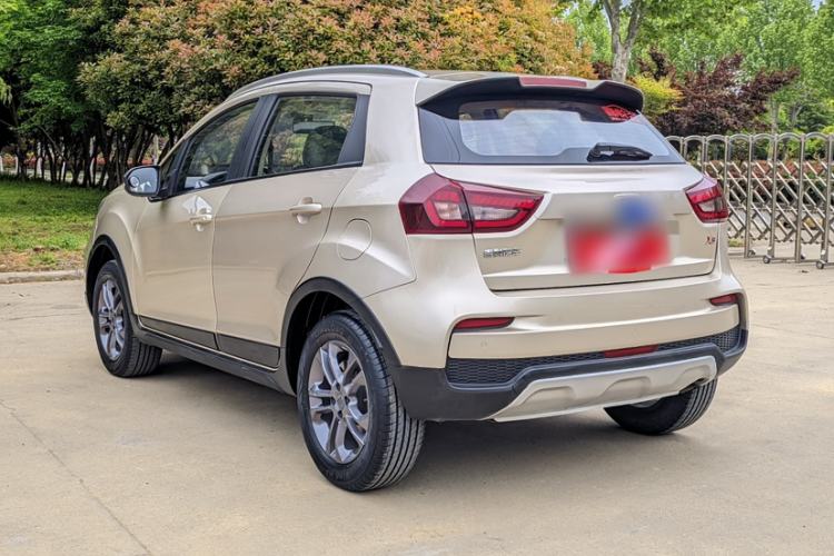 Used Geely Auto Vision X3 2020 1.5L Manual Elite Edition Exterior 4